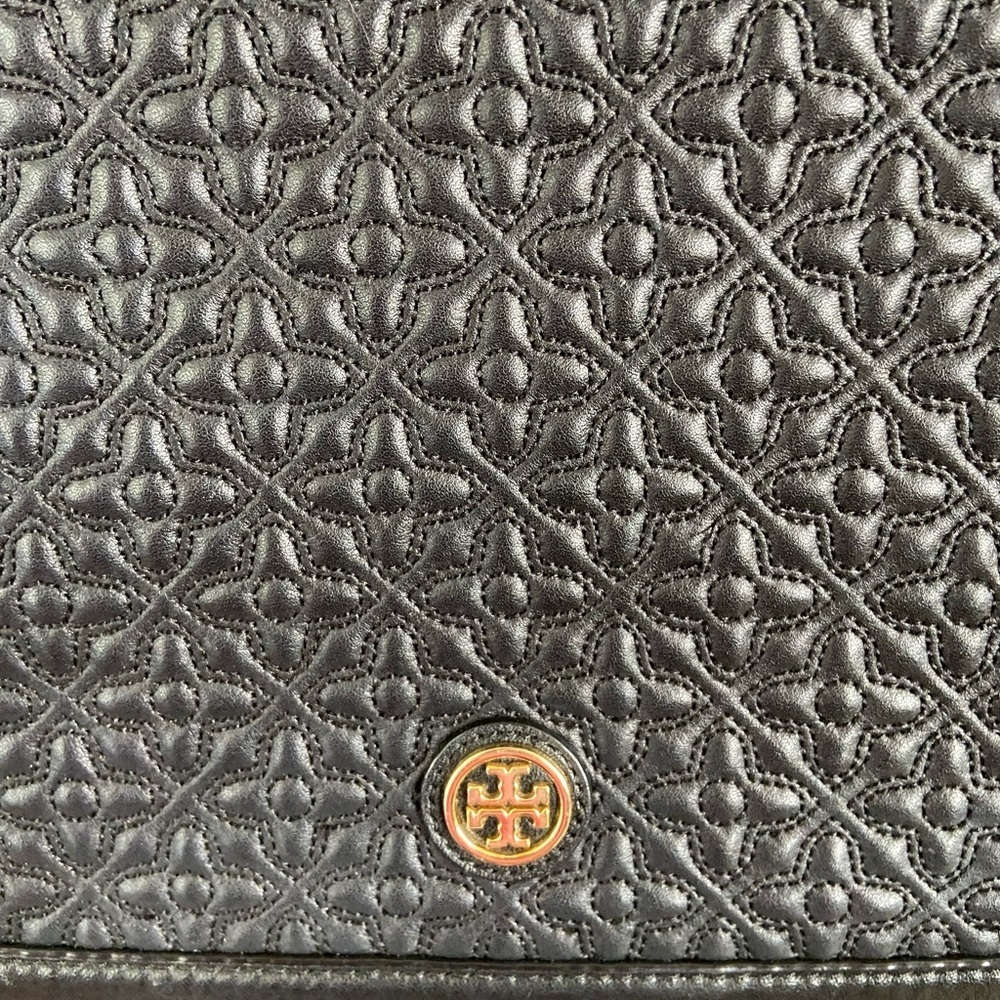 Tory Burch Black Quilted Leather Bryant Shoulder Bag - Picture 5 of 16
